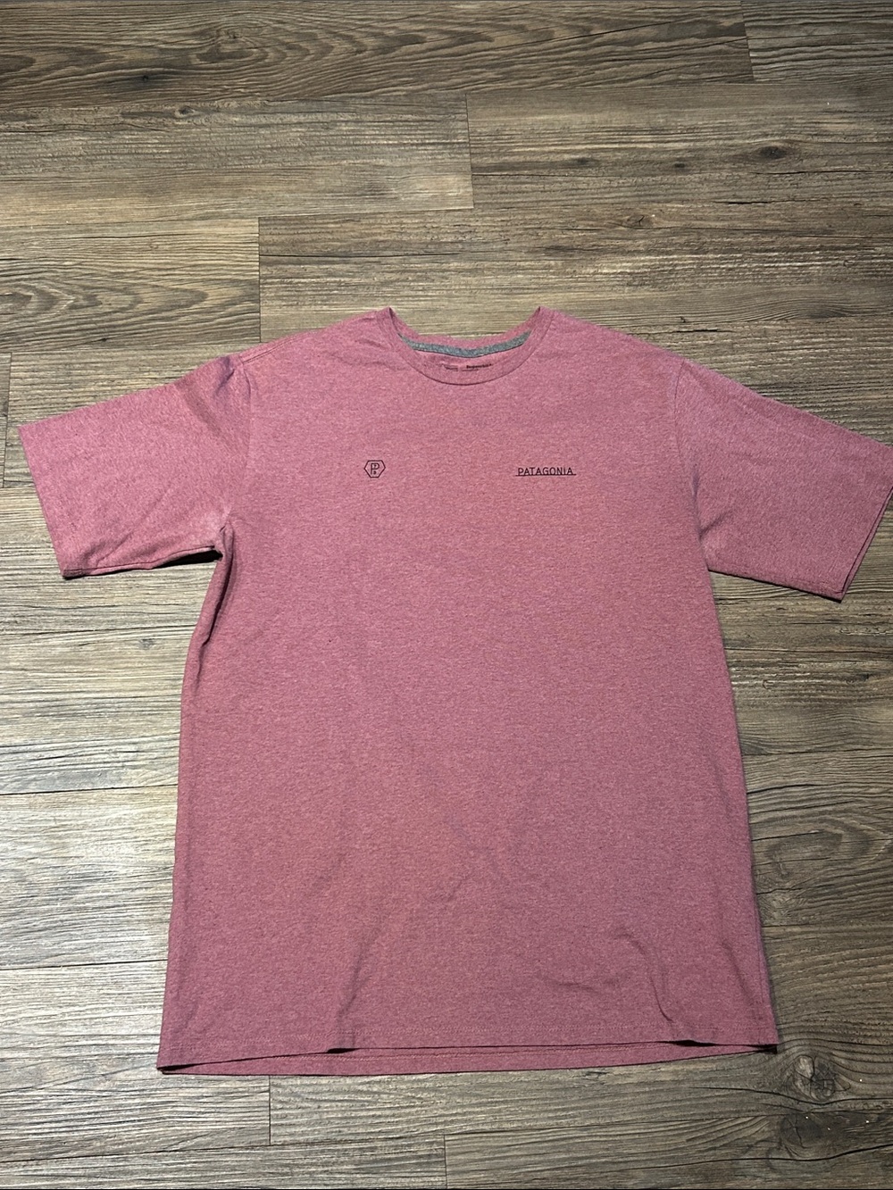 Patagonia Men’s Heathered Rose Short-Sleeve Responsibili-Tee Regular Fit